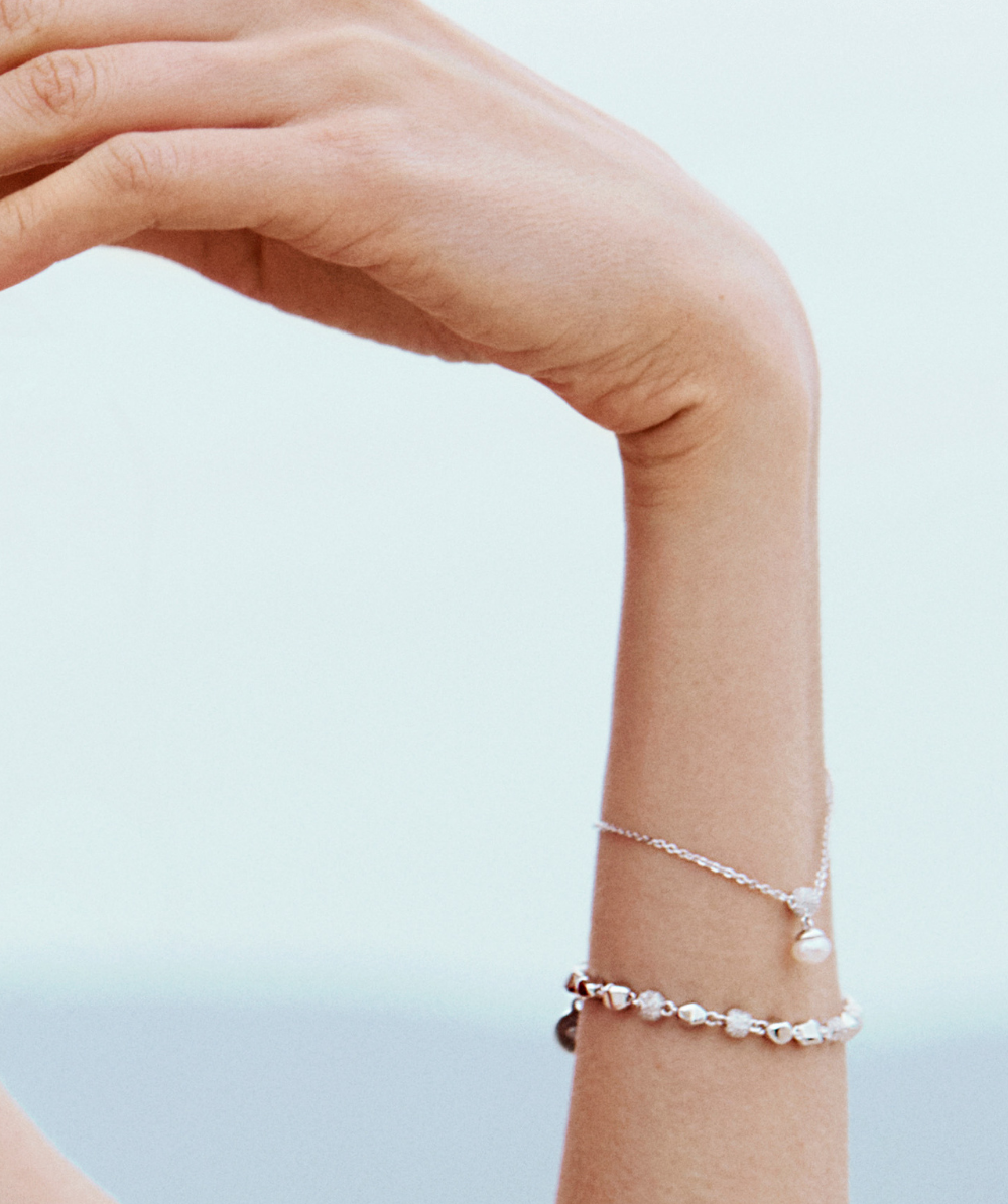 Bratara de dama din argint ajustabila AZZURRA cu pandantiv din perle naturale, ROSATO