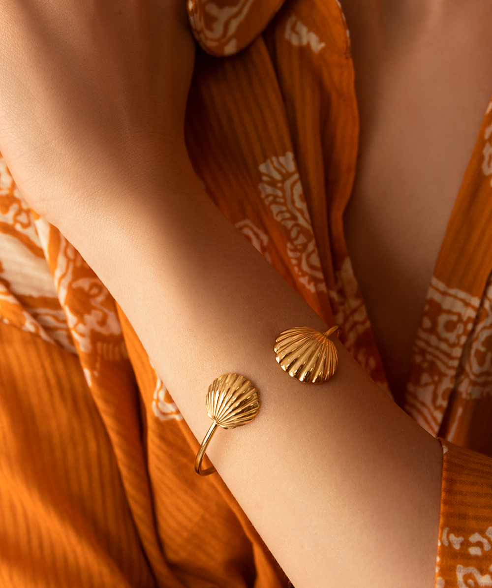 Venus cuff bracelet gold plated, Lilou